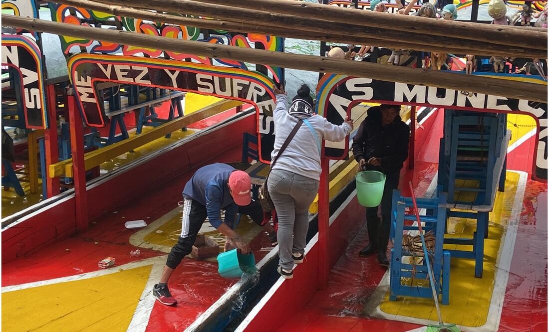 Las fuertes precipitaciones fluviales y la activación de la alerta roja por lluvias torrenciales en la mencionada demarcación, afectaron los comercios aledaños a los canales. Foto: Juan Carlos Williams