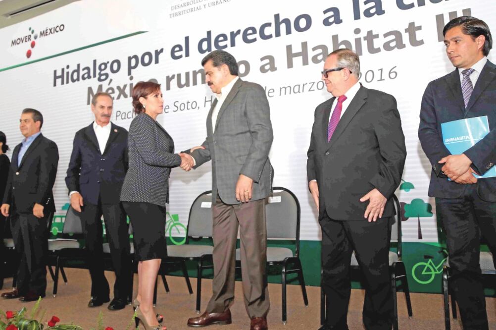 El gobernador hidalguense, José Francisco Olvera, consideró que con la participación de los jóvenes “estaremos construyendo un país ordenado” (ARCHIVO EL UNIVERSAL)