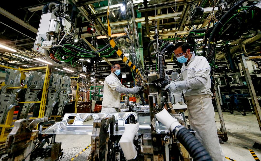 A la baja la actividad industrial durante junio. Foto: AP