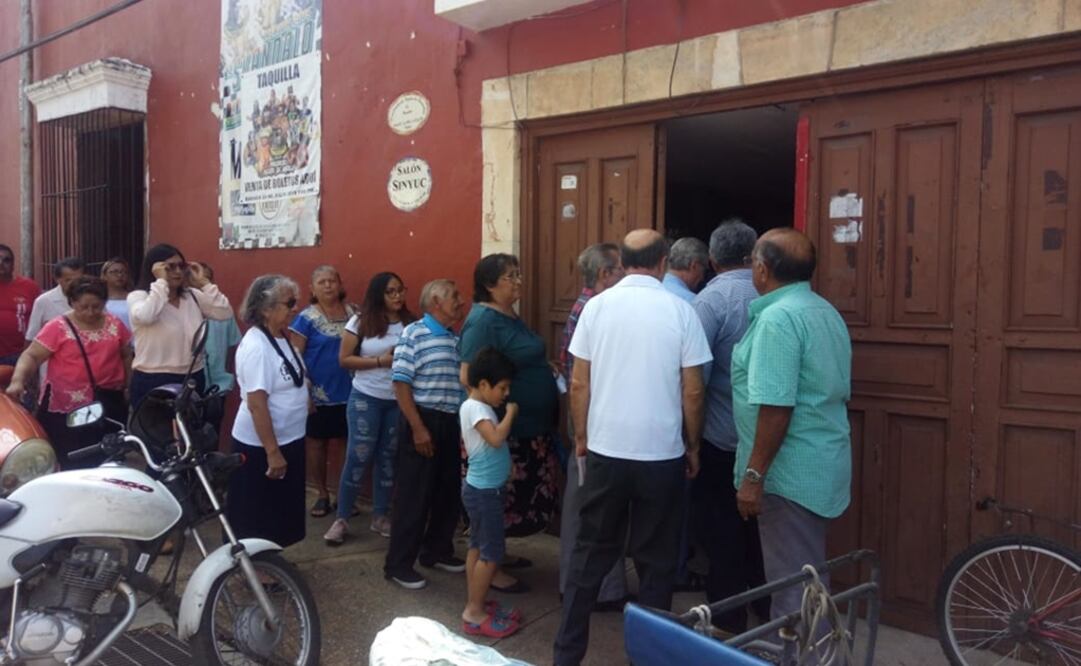Morena realizó sus asambleas distritales en Yucatán a puerta cerrada y sin acceso a los medios de comunicación. Foto: Yazmín Rodríguez 