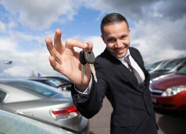 Internet: la herramienta para comprar y vender autos de manera más fácil