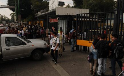 Mantienen tomadas instalaciones del CCH Vallejo