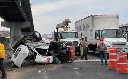 Fallece conductor al caer de puente vehicular en el Estado de México, FOTOS
