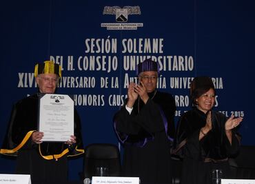 Otorgan honoris causa a Narro en Morelos