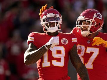 Los Chiefs aplastan a los Raiders en la semana 14 de la NFL