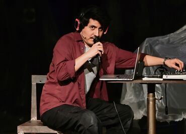 "La mano peluda" embruja los escenarios