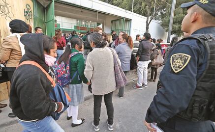 Infraccionan a 308 automovilistas en primer día de clases en la CDMX