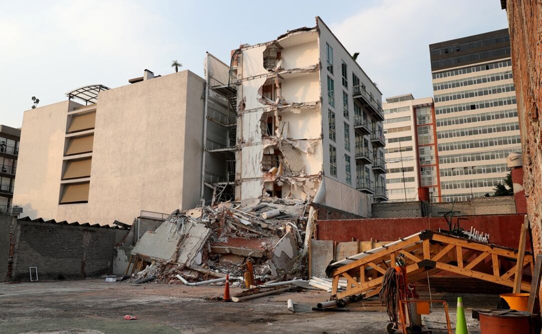 Edificio colapsado en Zapata 56. (Foto: Valente Rosas/El Universal)