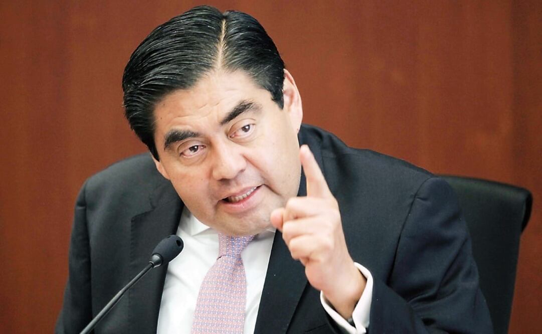 El senador perredista declaró que al sol azteca la gente lo ve como un partido cercano al poder e inundado de corrupción. /Archivo - EL UNIVERSAL