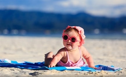 ¿Los bebés deben usar lentes de sol?