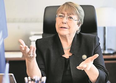 Michelle Bachelet se manifiesta a favor de una nueva Constitución para Chile