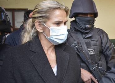 Juez de Bolivia sube de 4 a 6 meses la detención contra la expresidenta Jeanine Áñez