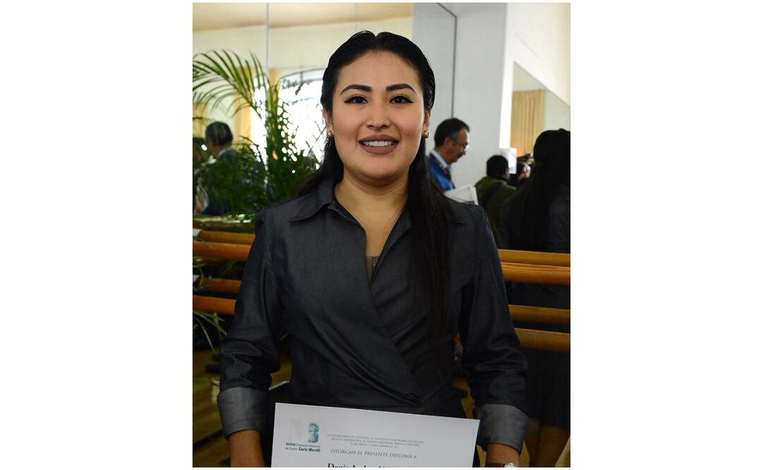 Denis Andrea Vélez Luna cuando obtuvo el primer lugar de la 37 edición del Concurso Nacional de Canto Carlo Morelli. Foto: Especial