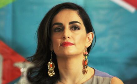 Ana de la Reguera da otra "probadita" de sesión en lencería