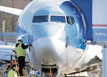 Boeing reduce producción de los 737 Max