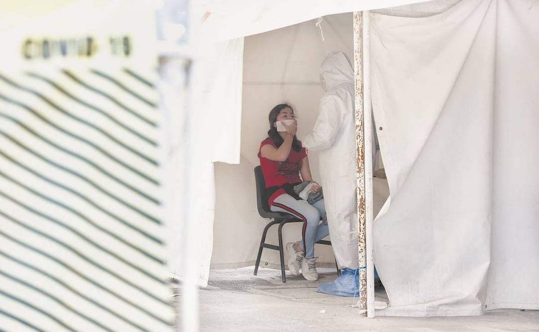 Actualmente se aplican 10 mil pruebas diarias de Covid, y la positividad de éstas es de entre 8% y 10%, informaron autoridades. Foto: Berenice Fregoso. EL UNIVERSAL
