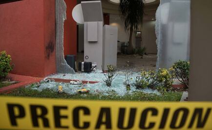 Dañan oficinas de CFE y dejan explosivo casero en banco de Oaxaca