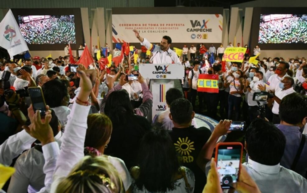 Christian Castro Bello rinde protesta como candidato al gobierno de Campeche