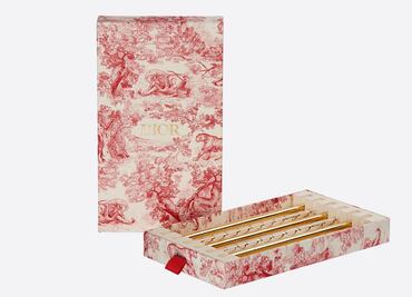 Dior venderá popotes reutilizables de lujo