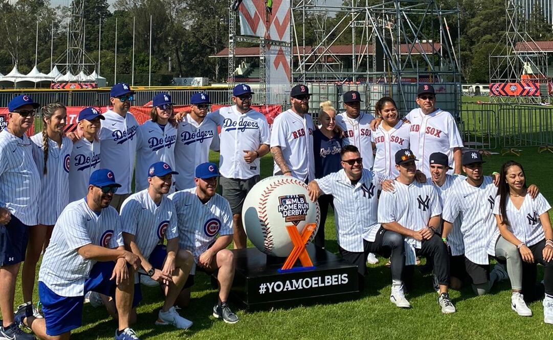 Los integrantes de los equipos posan en el Campo Marte / Foto: Nicolás Schiller/EL UNIVERSAL