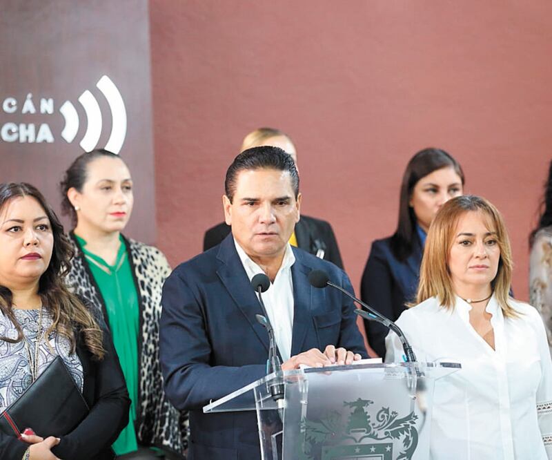 En el plan emergente, el mandatario Silvano Aureoles Conejo destacó la atención especializada en el 911 a los casos de violencia contra la mujer. Foto: Especial