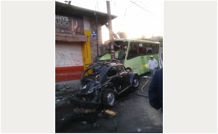 Van 30 heridos por choque entre microbús y autos en Cuautepec