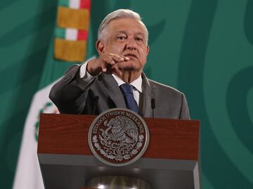 Al menos 50 personas cercanas a AMLO incluidas en lista de Pegasus: The Guardian