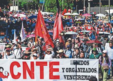 Con movilización y paro, CNTE exige aumento salarial