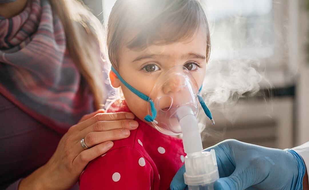 Niños con enfermedades respiratorias han colmado las unidades pediátricas. Foto: Getty Images