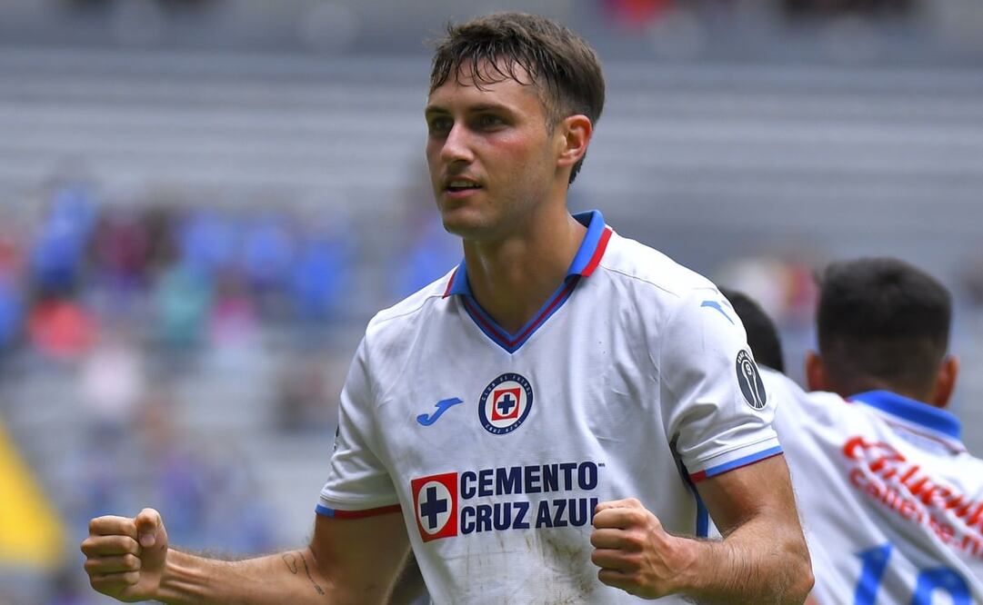 Santiago Giménez en el aprtido entre Atlas y Cruz Azul - FOTO: Imago7