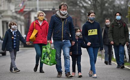 Escuelas de Inglaterra reabren con seguridad y tests masivos antiCovid