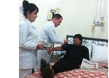 Evo Morales está "muy bien" tras someterse a la extracción de un tumor, afirman