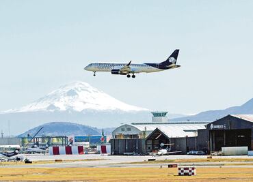 Sequía en aeropuerto; se abastece con pipas