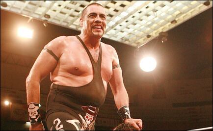 Fallece el luchador Universo 2000