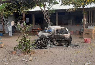 Queman casa y autos en comunidad indígena de Oaxaca aislada por Covid-19