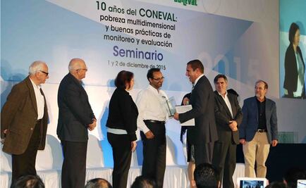 CONEVAL reconoce estrategia contra pobreza en Puebla