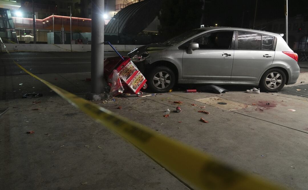 Un atropello múltiple en el bulevar de Santa Monica, en Los Ángeles, California, dejó más de 30 heridos. Foto: AP