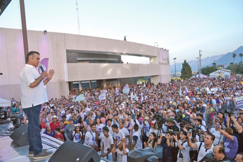 Mientras los nuevoleoneses padecían por las ejecuciones, los secuestros y las extorsiones, El Bronco abandonó la gubernatura durante seis meses (del 1 de enero al 1 de julio de 2018) para buscar la Presidencia de la República. (EMILIO VAZQUEZ. EL UNIVERS)