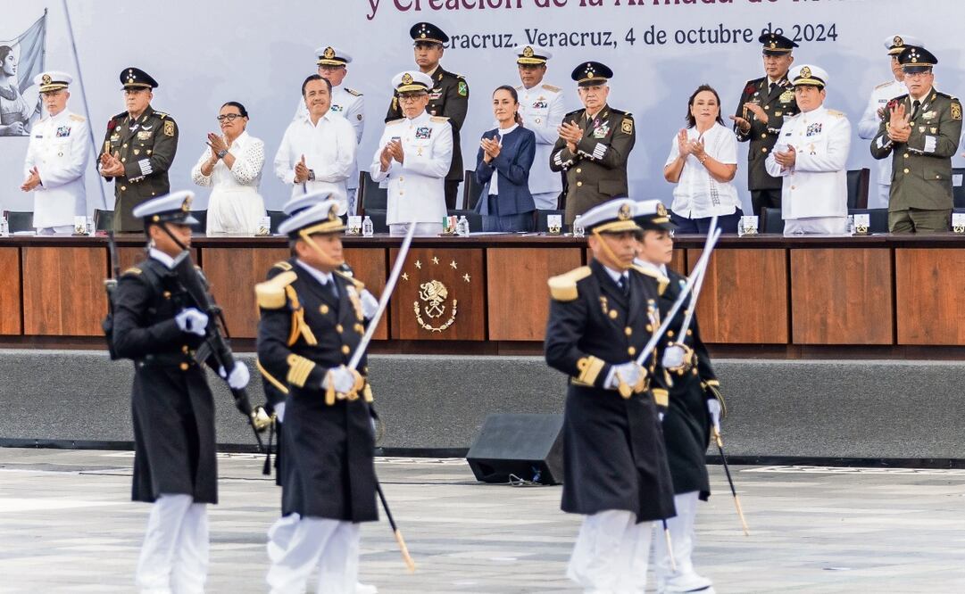 La presidenta Claudia Sheinbaum encabezó la celebración del Bicentenario de la Constitución Federal de los Estados Unidos Mexicanos de 1824, desde Veracruz. Foto: Hugo Salvador / EL UNIVERSAL