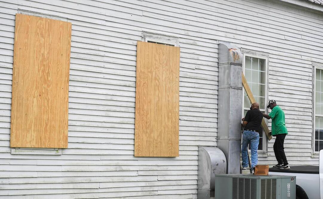 Habitantes de Luisiana se preparan para la llegada del huracán "Delta" (Foto: AP)