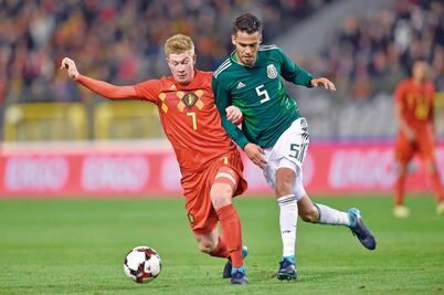 Herrera y Reyes, abstraídos 