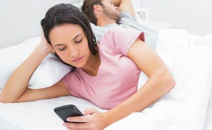 Redes sociales para infieles, la aventura de un encuentro sexual 