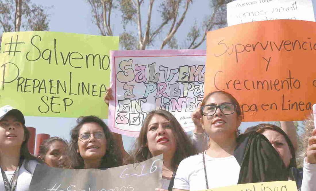 Cientos de personas señalan que Prepa en Línea es la única oportunidad para seguir estudiando. Foto: ARCHIVO EL UNIVERSAL