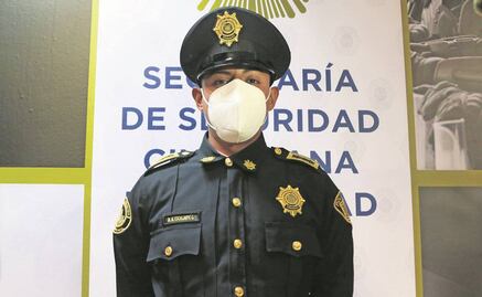 Tras evitar un suicidio, policía toma con humor apodo de Spiderman