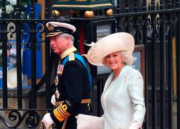 Vestido de la coronación: la prenda que definirá el estilo de Camila