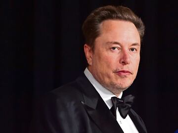 Tesla, bajo presión por pago millonario a Musk