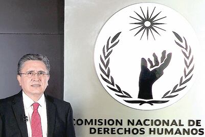 Auditoría detecta varias anomalías en contratos de CNDH  