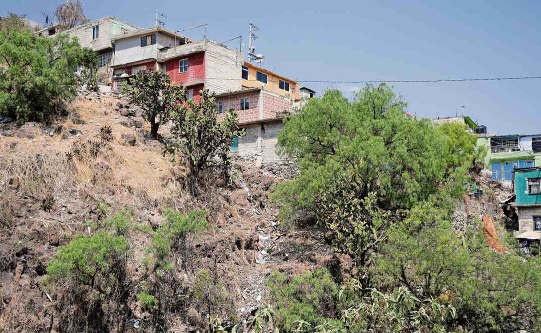 Las familias construyeron sus casas debajo de taludes, con mucha inestabilidad del terreno y sobre minas abandonadas, señala diagnóstico de la anterior administración. (11/03/2025) Foto: Luis Camacho