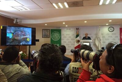 PGR aún considera desaparecidos a normalistas