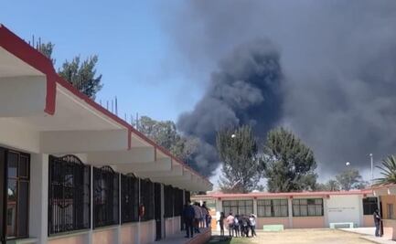 Incendio: Protección Civil y bomberos trabajan para contener llamas en predio en Teoloyucan